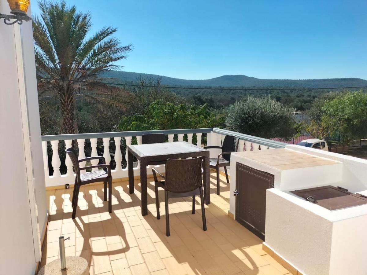 Villa Vivenda Atanazio By Ferias Com Sol Loulé Esterno foto