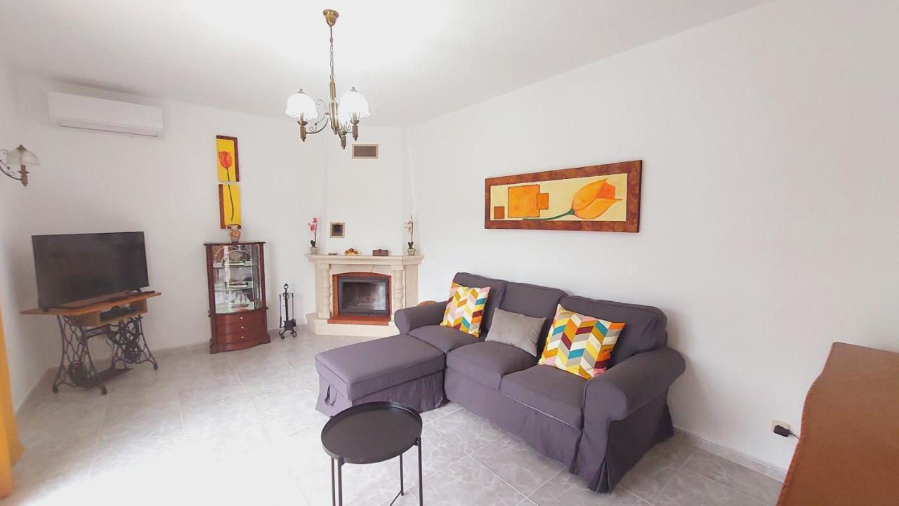 Villa Vivenda Atanazio By Ferias Com Sol Loulé Esterno foto